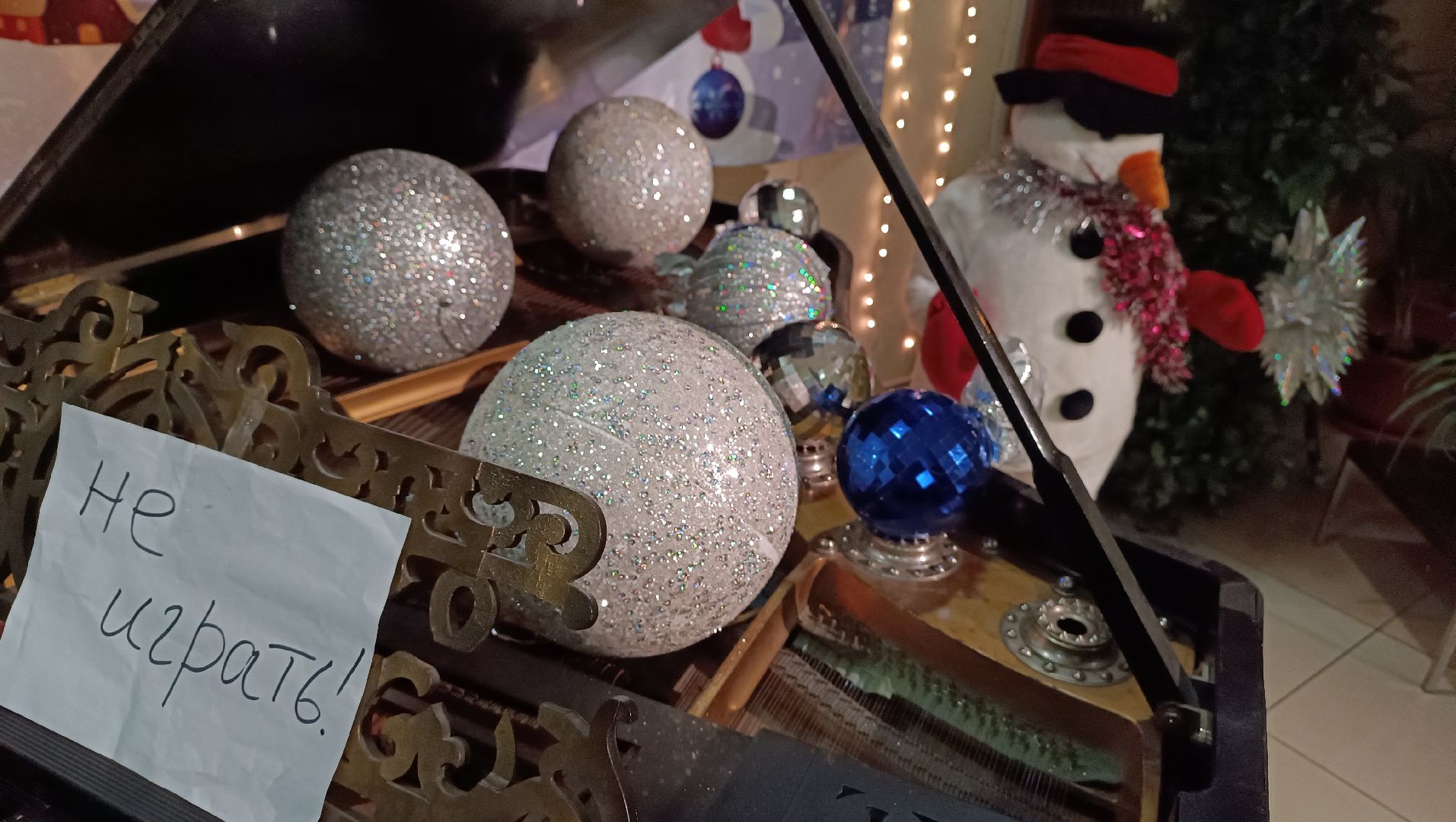 новый год, ёлка, снеговик,