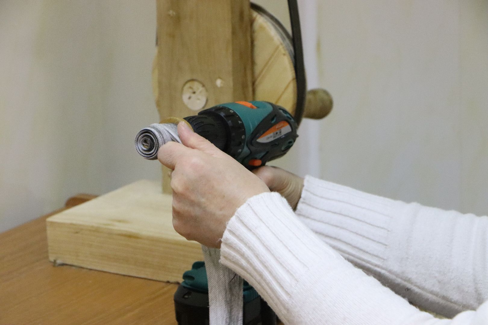 Серебряные Пруды, волонтеры, своих не бросаем, маскировочные сети,