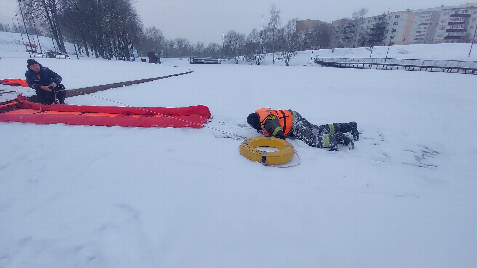 мособлпожспас, тонкий лед, спасательная часть, спасатели,