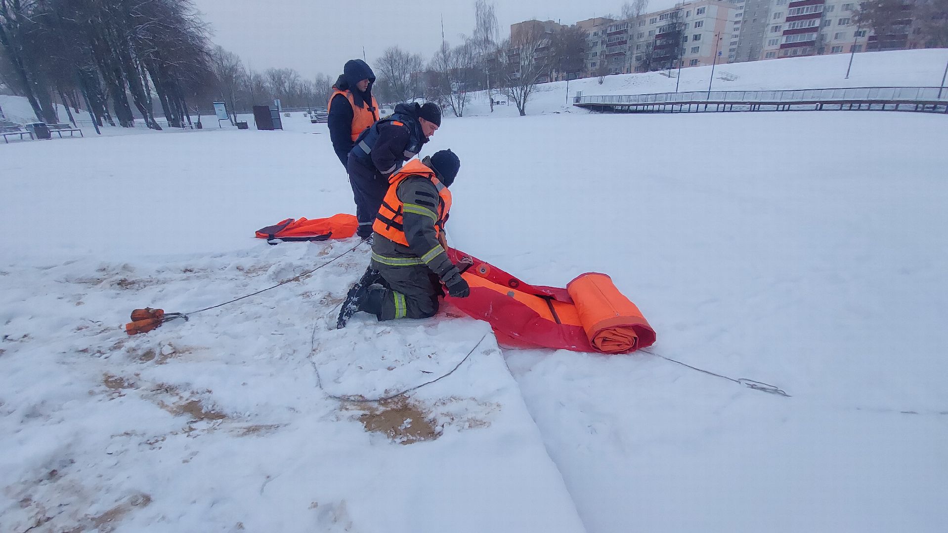 мособлпожспас, тонкий лед, спасательная часть, спасатели,