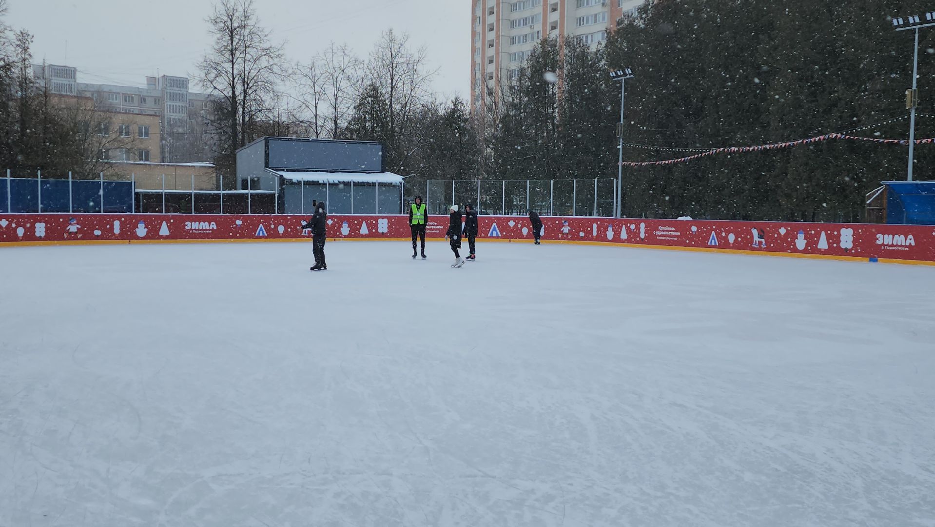 серпухов, каток, парк питомник, открытие катка, русский медведь, спортшкола,