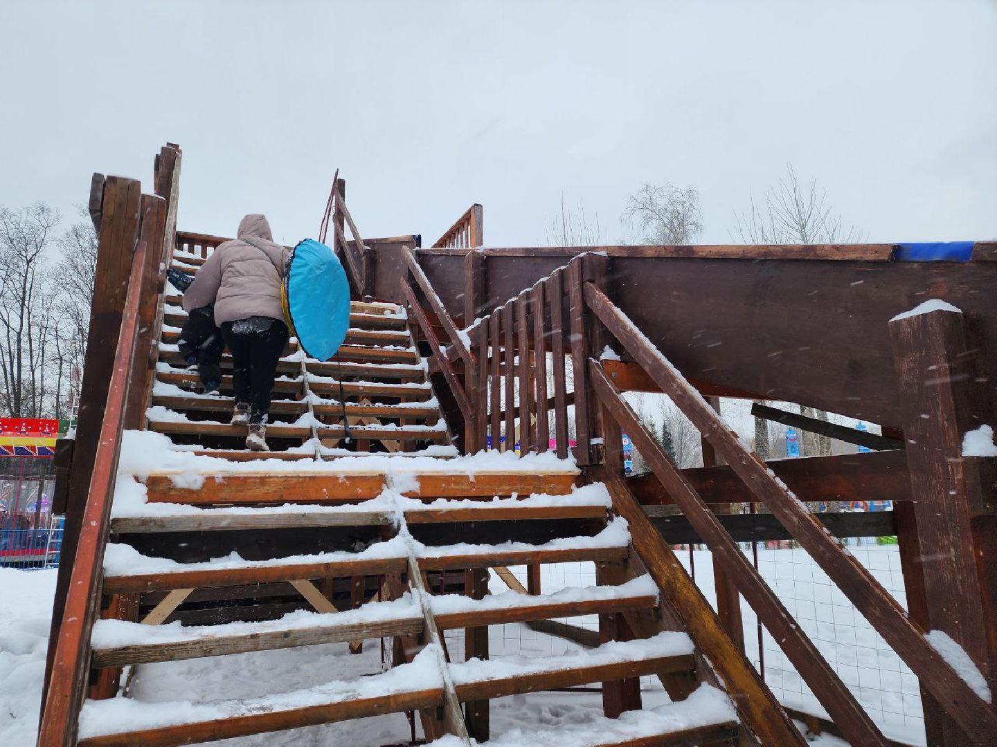 мытищи, Зима в Подмосковье, Центральный парк, Тюбинг, Горка,