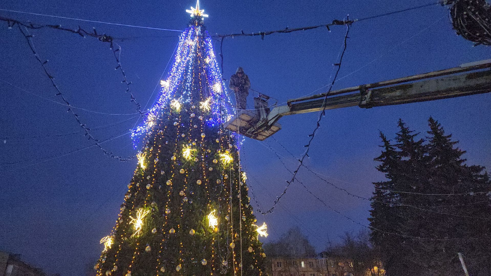 долгопрудный, новый год, ёлка, иллюминация,