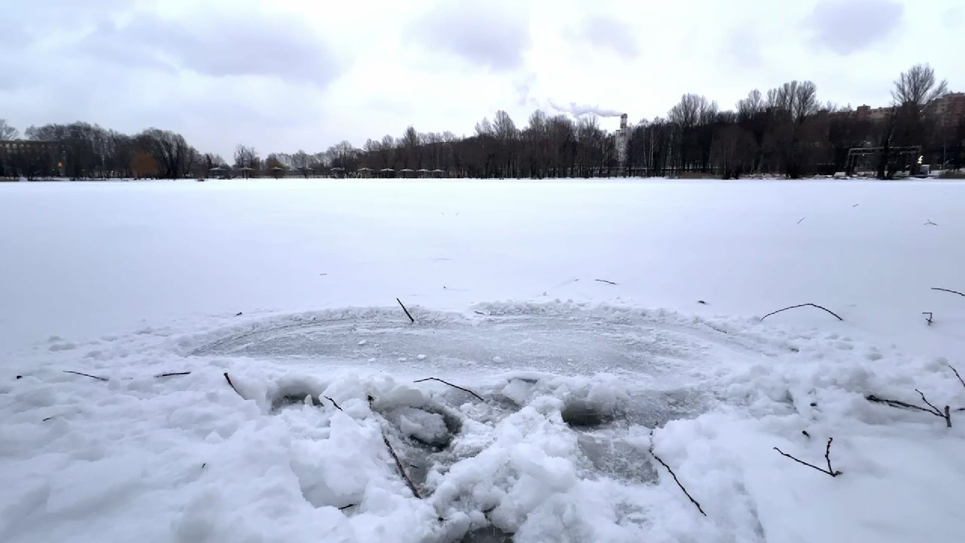 Реутов, тонкий лед, опасность, вода, МЧС,