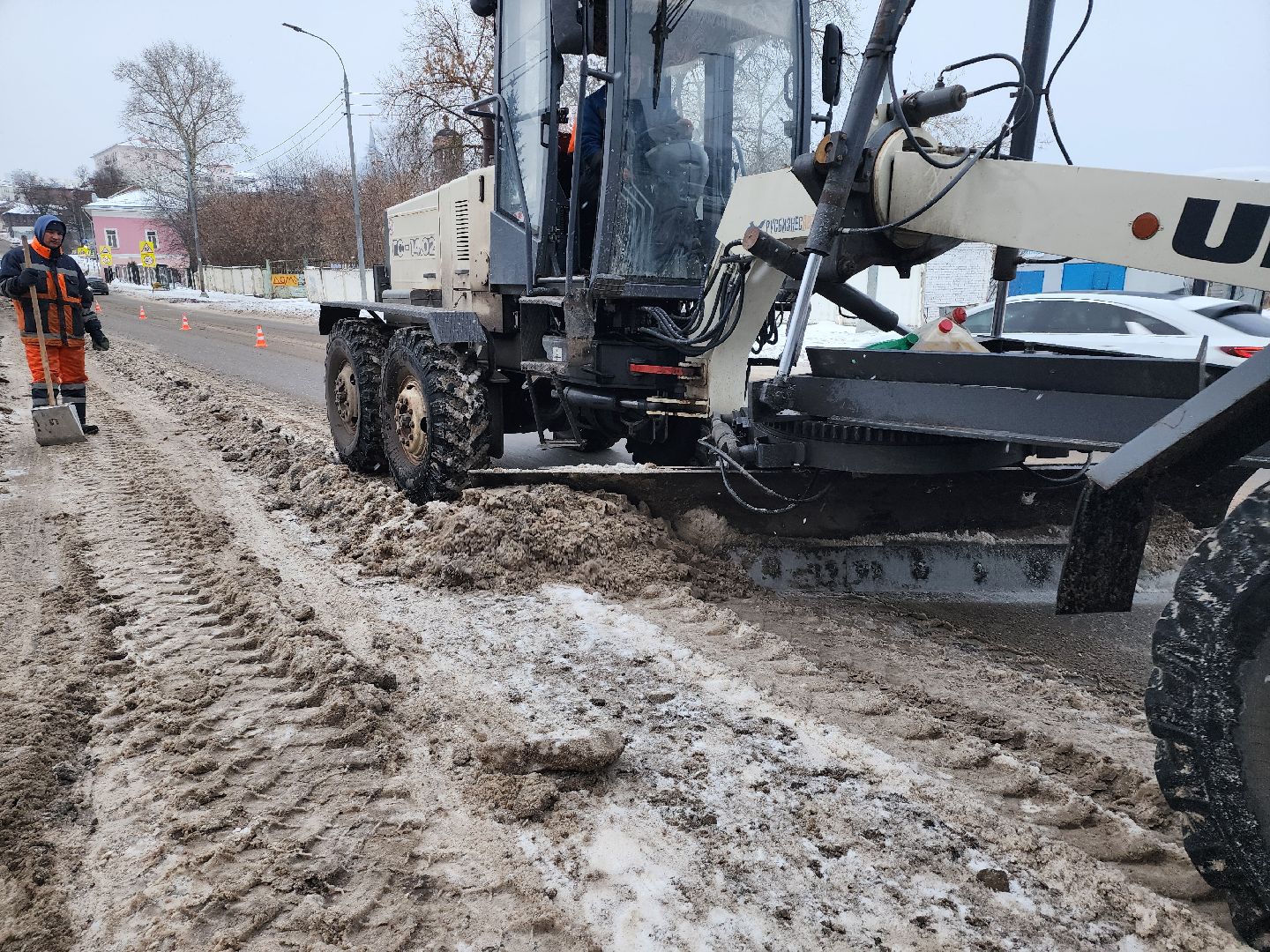 серпухов, подмосковье, убирают снег, грейдер, комбинат благоустройства,