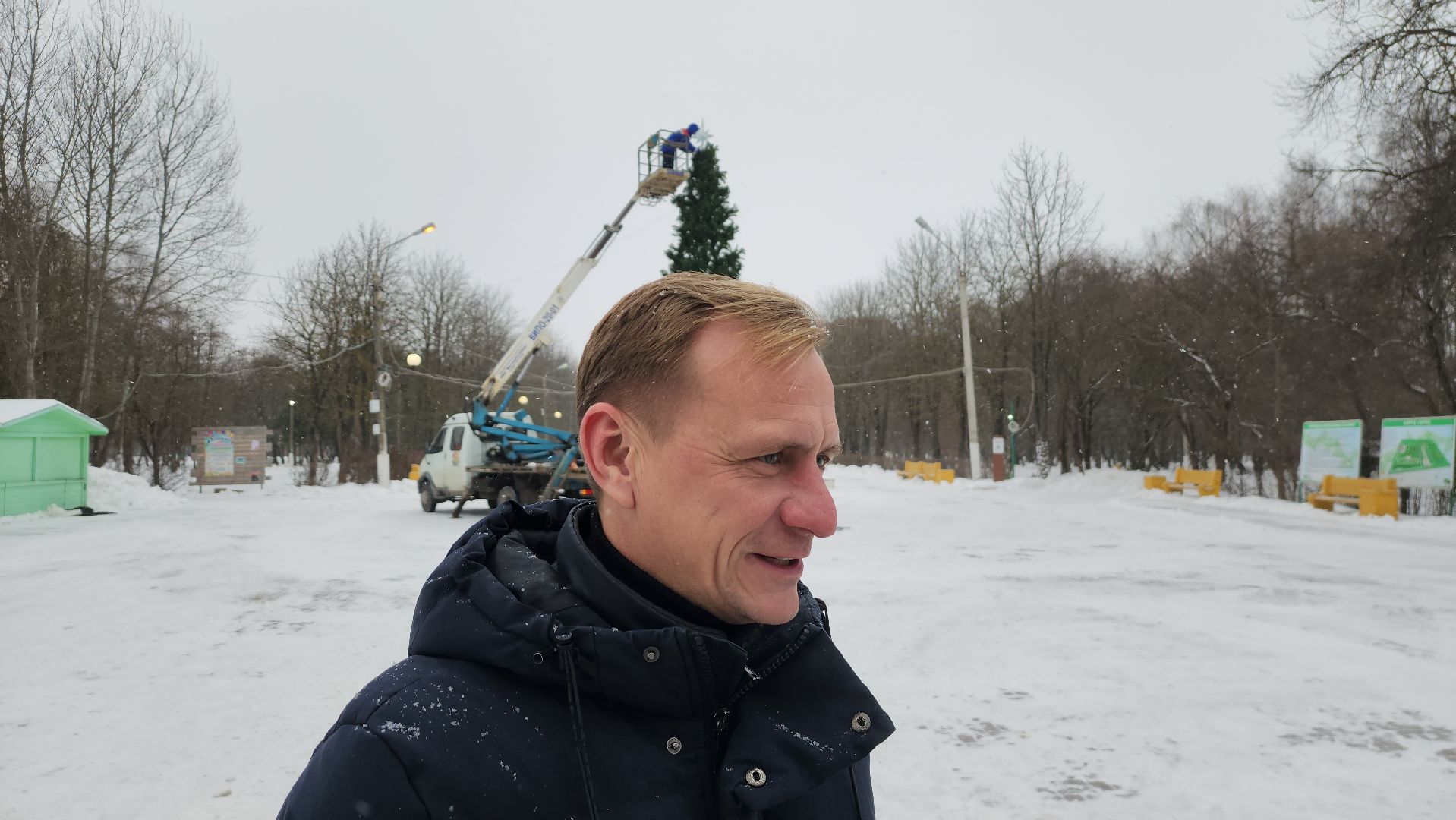 серпухов, новогодняя елка, городские парки, новый год, новогодние украшения, парк питомник,