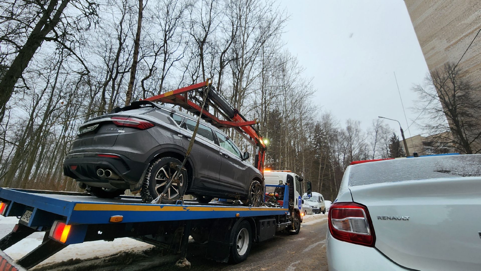 эвакуатор, госавтоинспекторы, протвино, рейд, незаконная парковка,