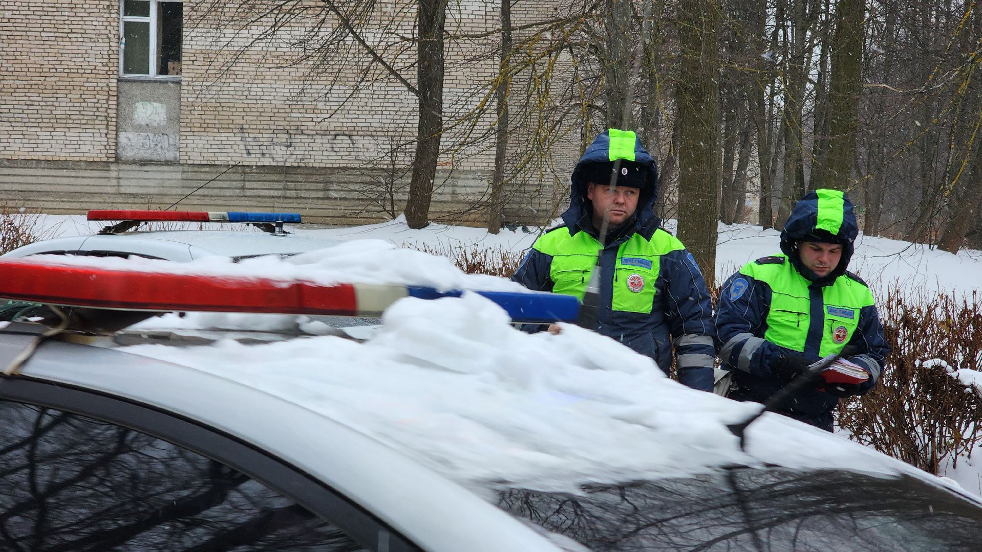 эвакуатор, госавтоинспекторы, протвино, рейд, незаконная парковка,