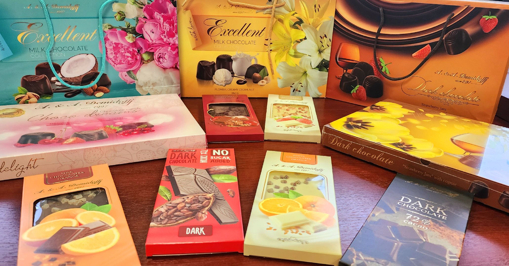 домодедово, Шоколадница, Подмосковье, Концерн Шоколадница, Экономика округа, город Домодедово, Округ Домодедово, Сладости, Шоколадный цех, Новогодний подарок, Сладкий подарок, Премиум шоколад, шоколадные плитки, Домодедовские сладости, Глазурь, начинка, Международная арена, ОАЭ, Дубай, цех производства, Производственный цех, СТМ, лицензионная продукция,