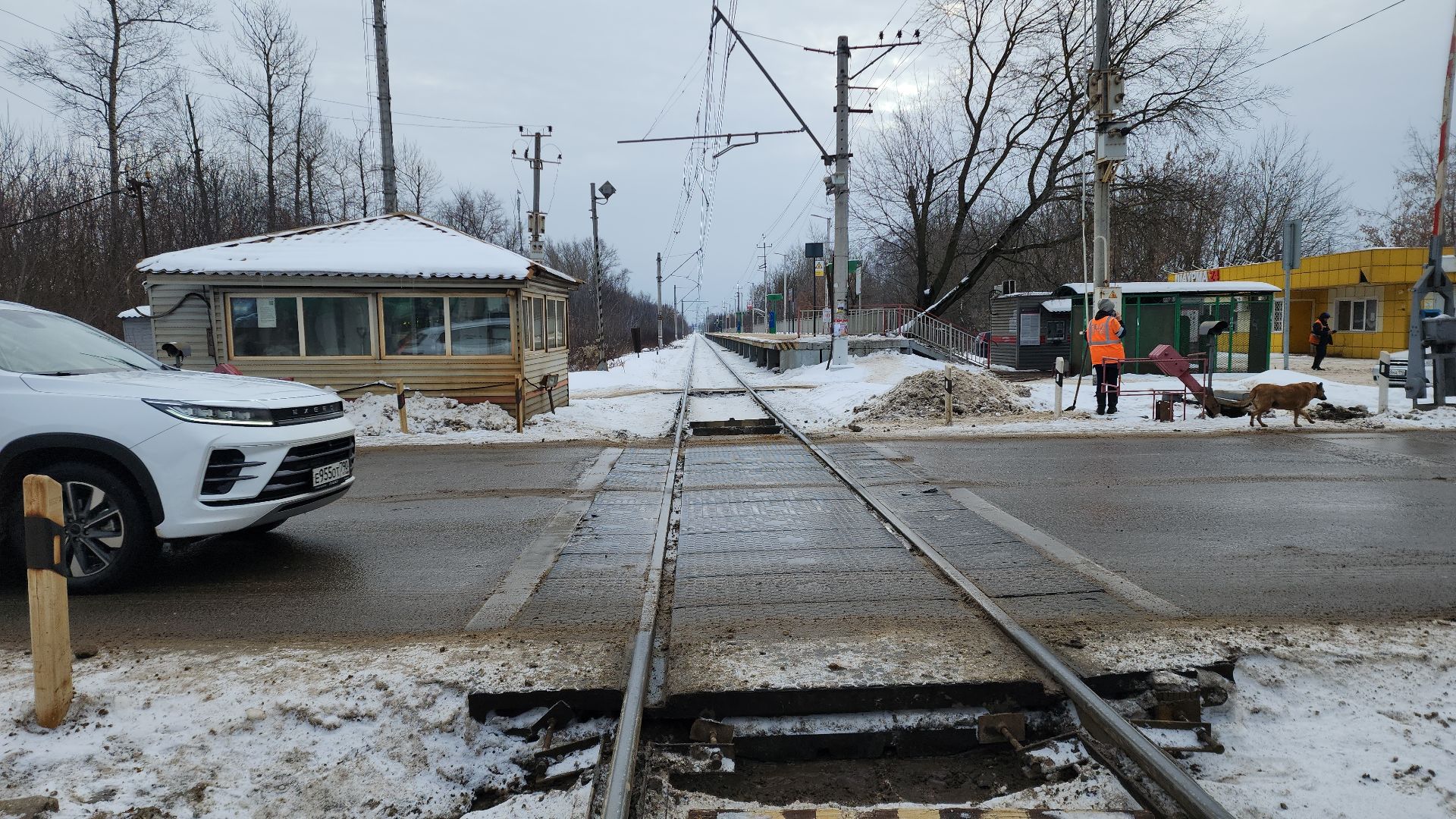 электросталь, железная дорога, платформа, платформа Машиностроитель, уборка, уборка общественных территорий, уборка снега, уборка территорий, ржд, станция, безопасность,