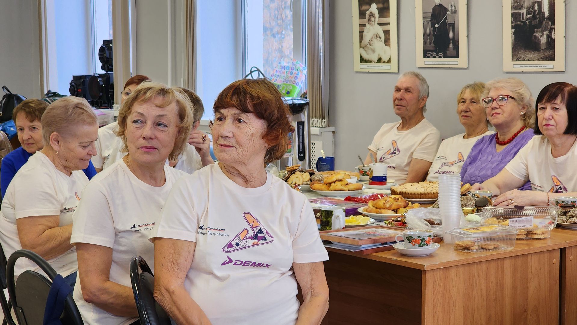 активное долголетие, марафон северной ходьбы, человек идущий, проект губернатора, Лосино-Петровский, Подмосковье,