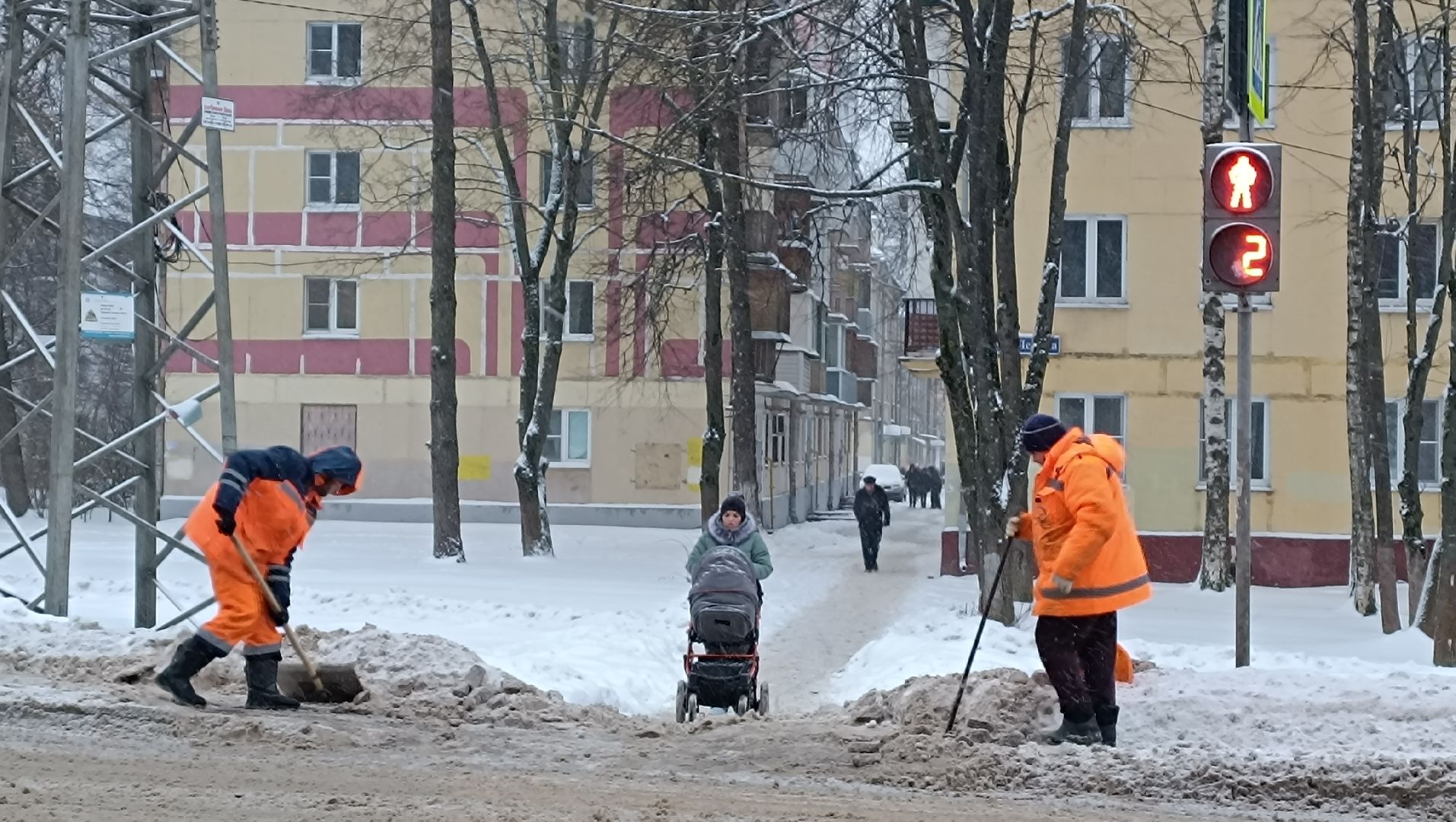 уборка снега, уборка дворов, лобня,