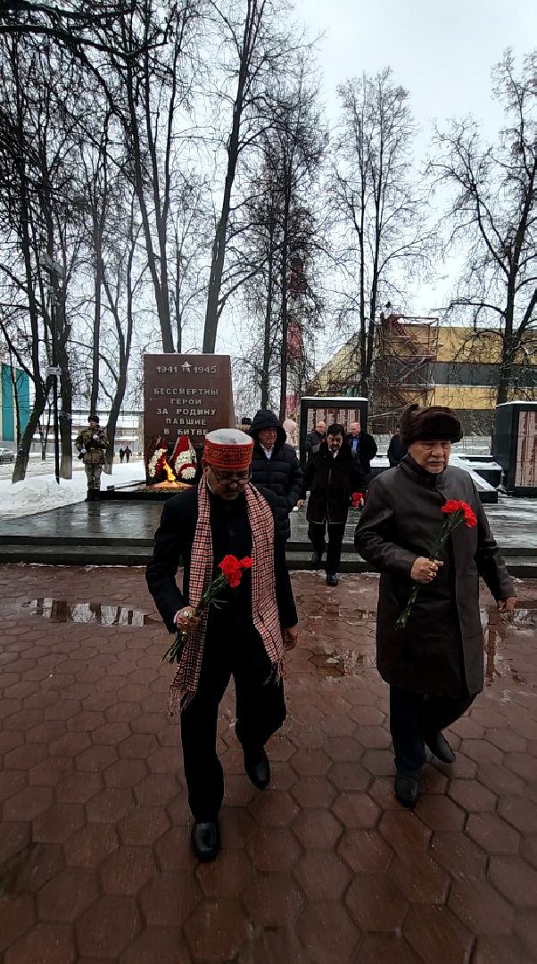 электросталь, делегация, дружба народов, дружба городов, мемориал, вечный огонь, герои, память, наша память, индия,