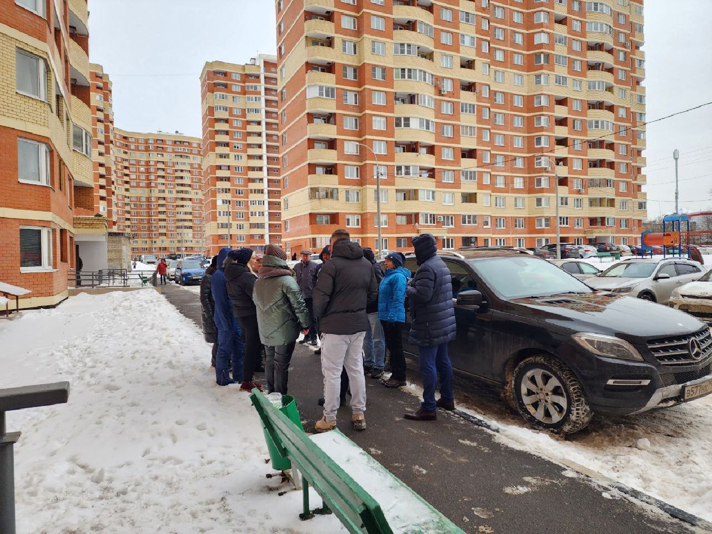 Солнечногорск, Жители, уборка дворов, уборка снега, уборка дорог,