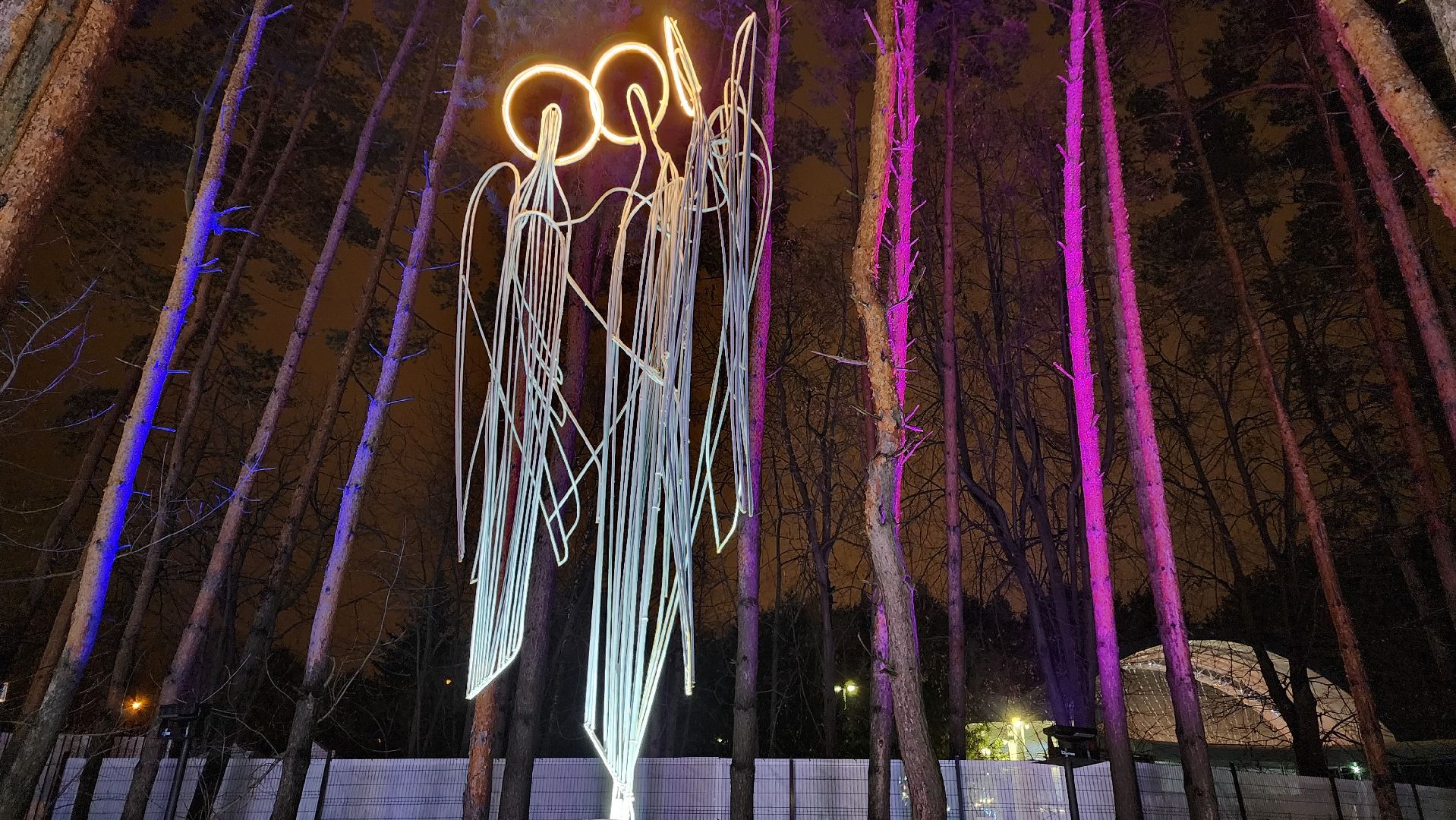 световой парк, путь света, арт-объект, искусство, рождество, прикладное искусство, домодедово, зима в подмосковье, каникулы, туризм в подмосковье, январские каникулы, куда сходить в Домодедове, парк Елочки, граникус, молодые художники, дизайнеры, выставка, экспозиция, авторские скульптуры, христианская вера,