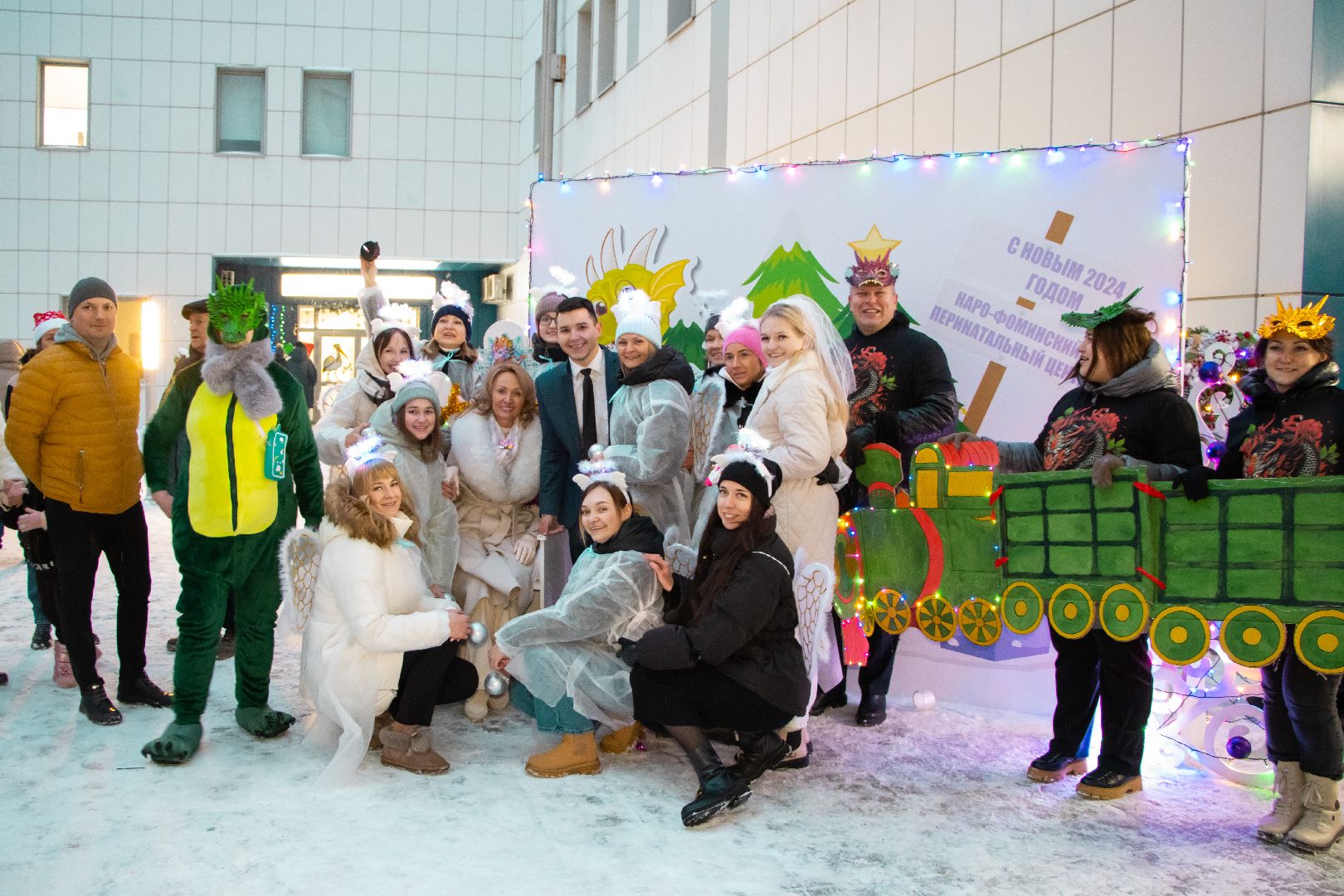 новогодние украшения, праздники, новый год, наро-фоминский перинатальный центр,