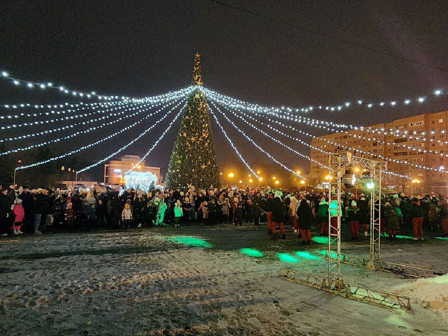 зажжение огней, елка, ёлка, новый год, Заголовацкий, орехово-зуево,