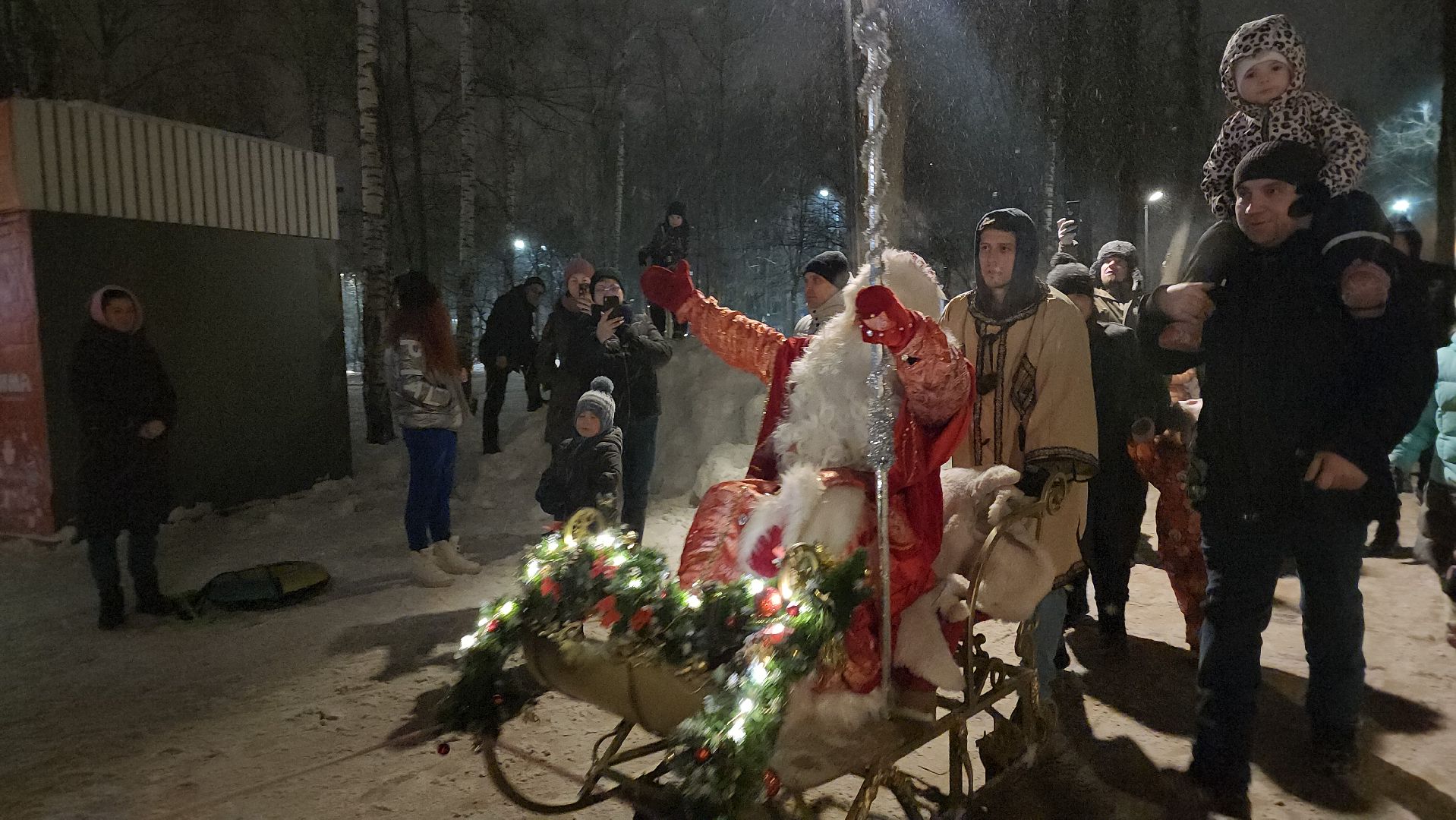 Пушкино, Новый год, Елка, зима в подмосковье, Дед мороз, Снегурочка,