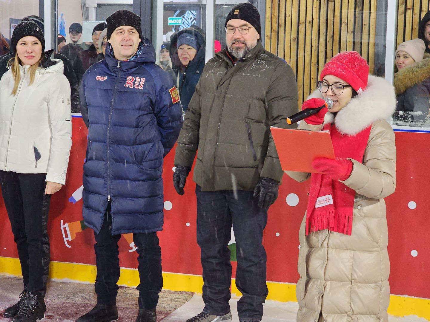 серпухов, каток, парк питомник, зима в подмосковье, коньки,