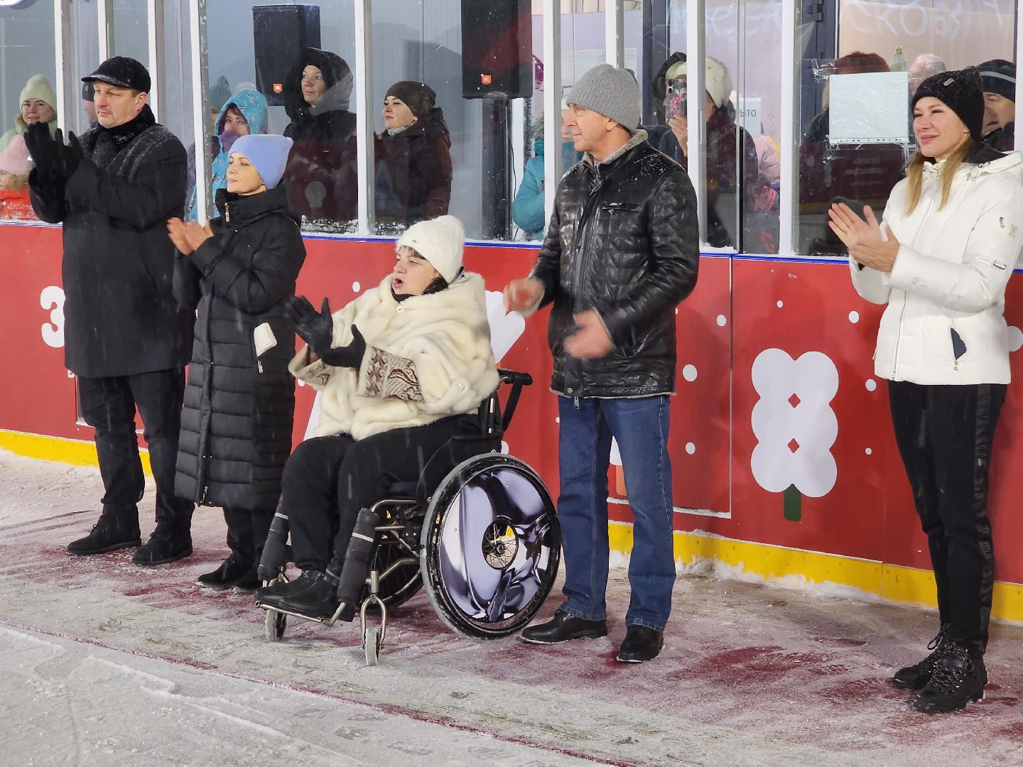 серпухов, каток, парк питомник, зима в подмосковье, коньки,