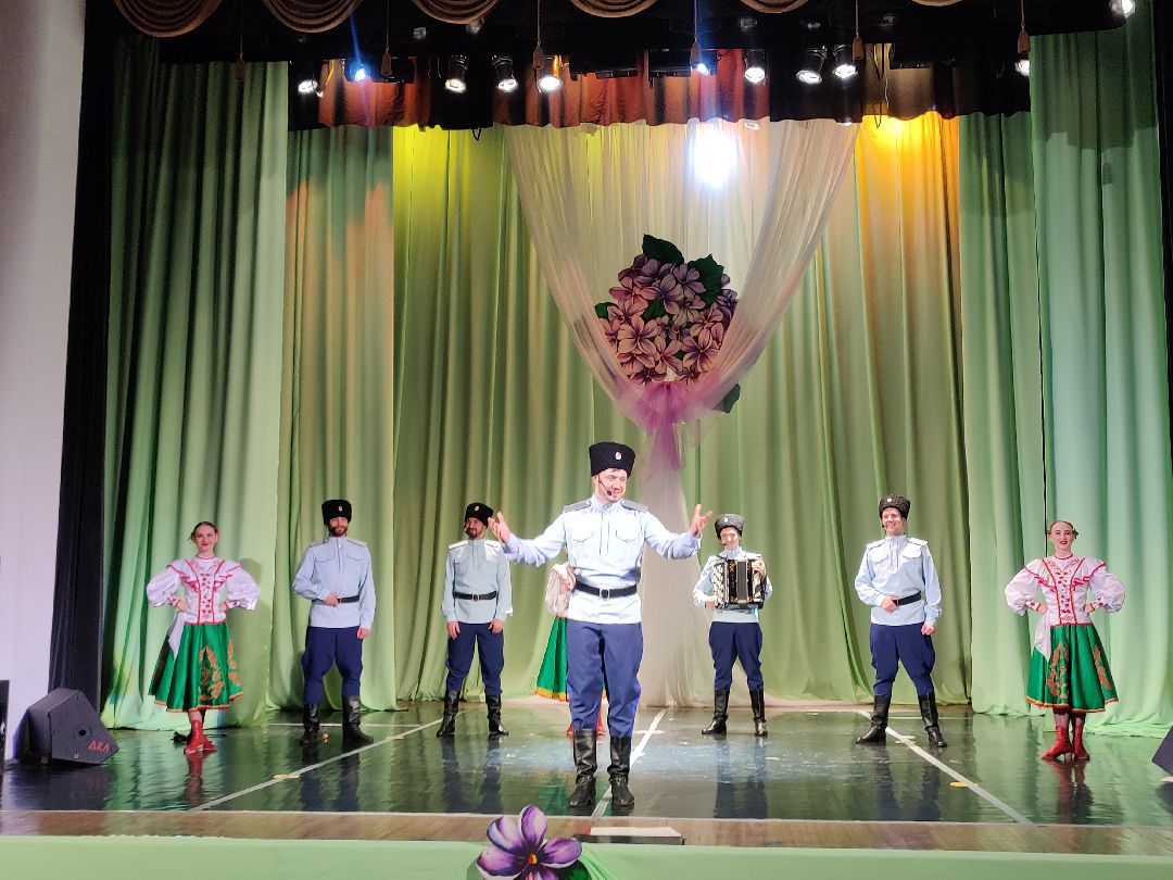 Красноармейск, казаки, концерт, народные песни, народные танцы, народные костюмы