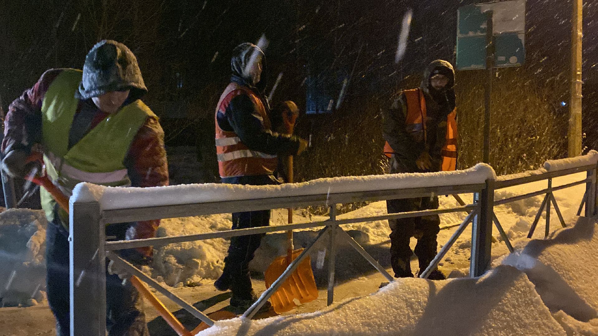 волоколамск, дороги, благоуйстройство, снегопад, снегоуборка, снегоуборочная техника, циклон, дворовая территория, тротуары,