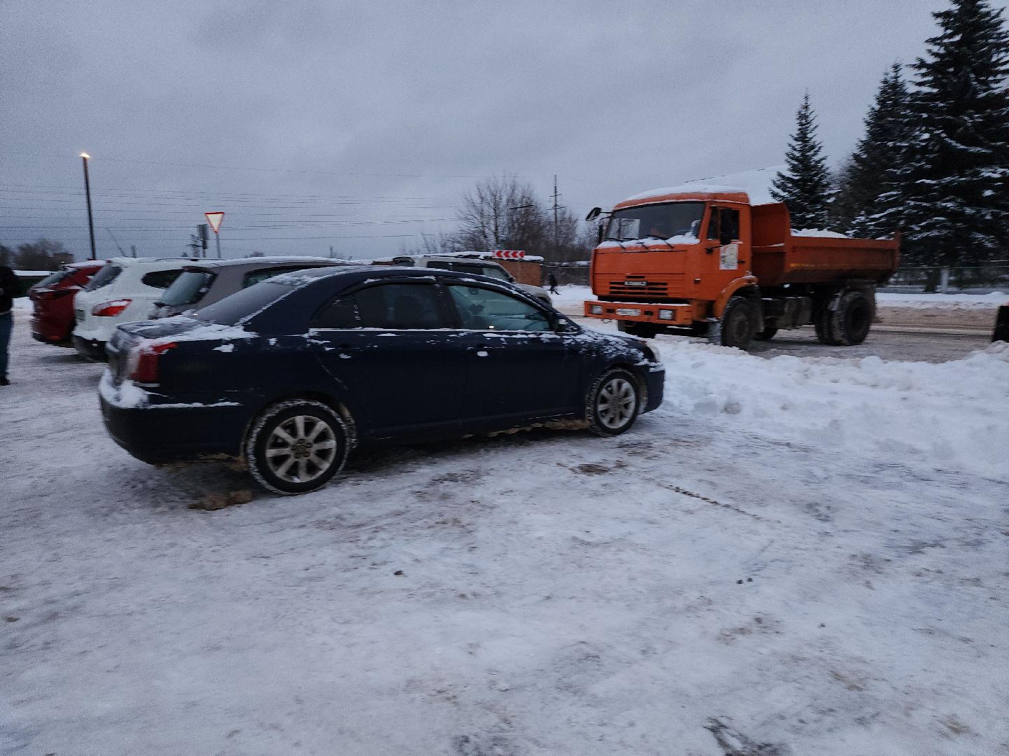 серпухов, подмосковье, убирают снег, благоустройство,