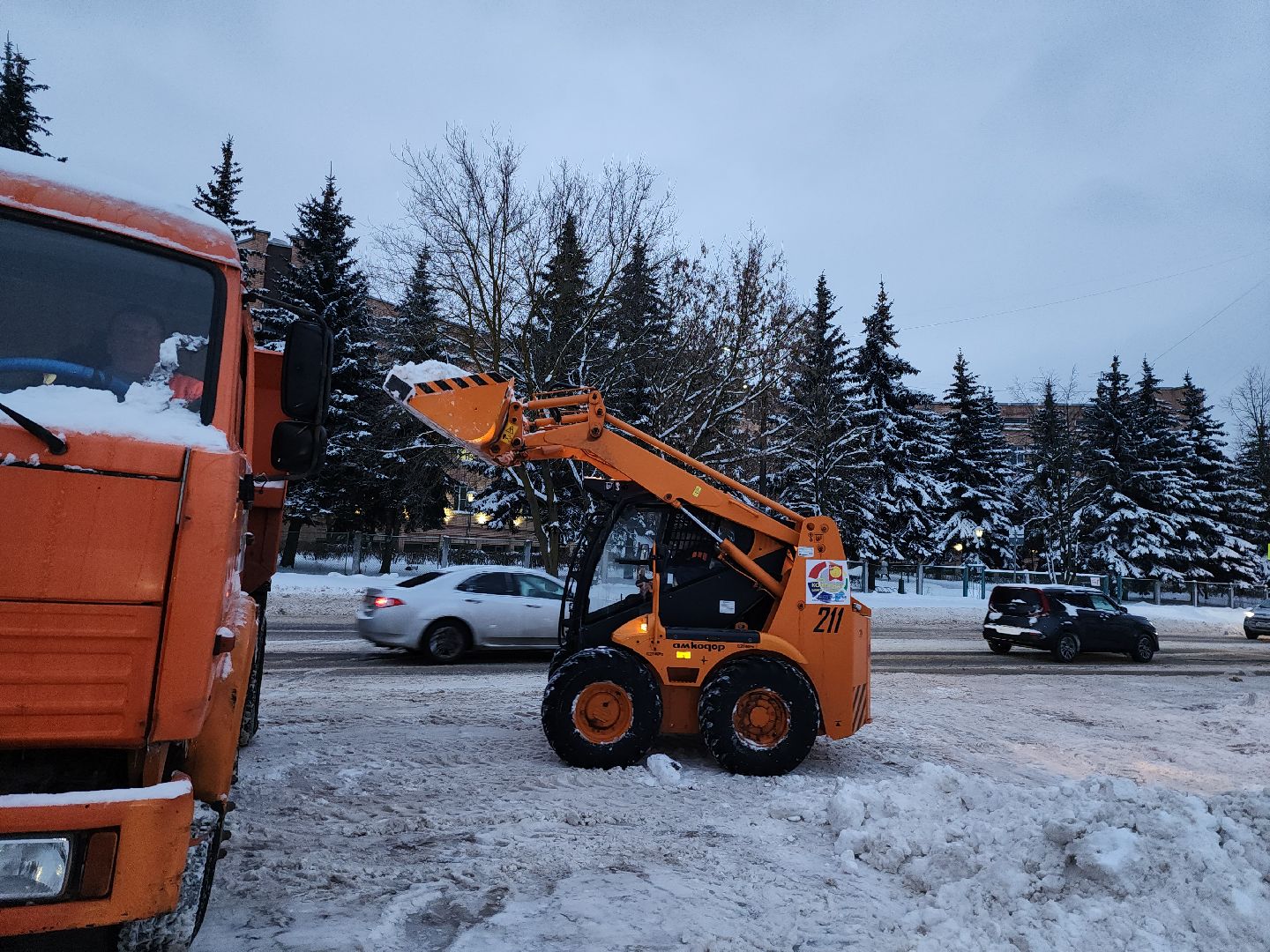 серпухов, подмосковье, убирают снег, благоустройство,
