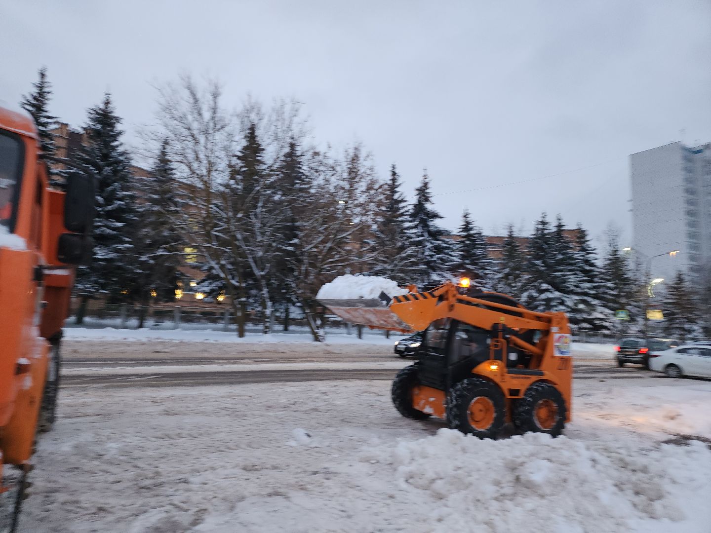 серпухов, подмосковье, убирают снег, благоустройство,