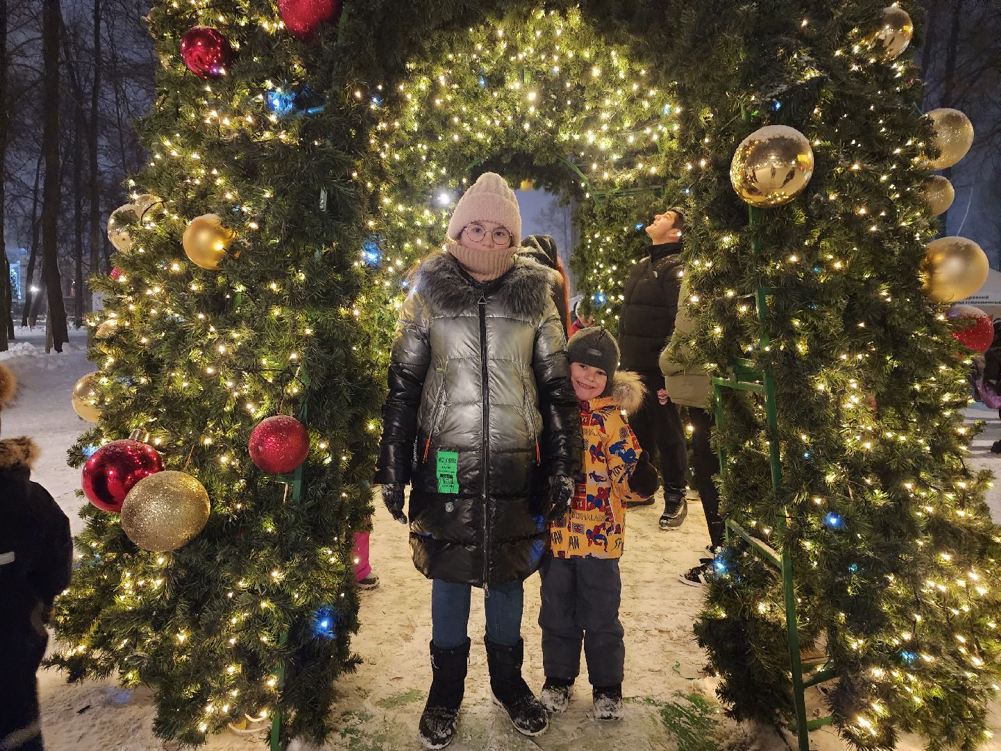 Серпухов, Подмосковье, парк имени олега степанова, иллюминация, зима в подмосковье,