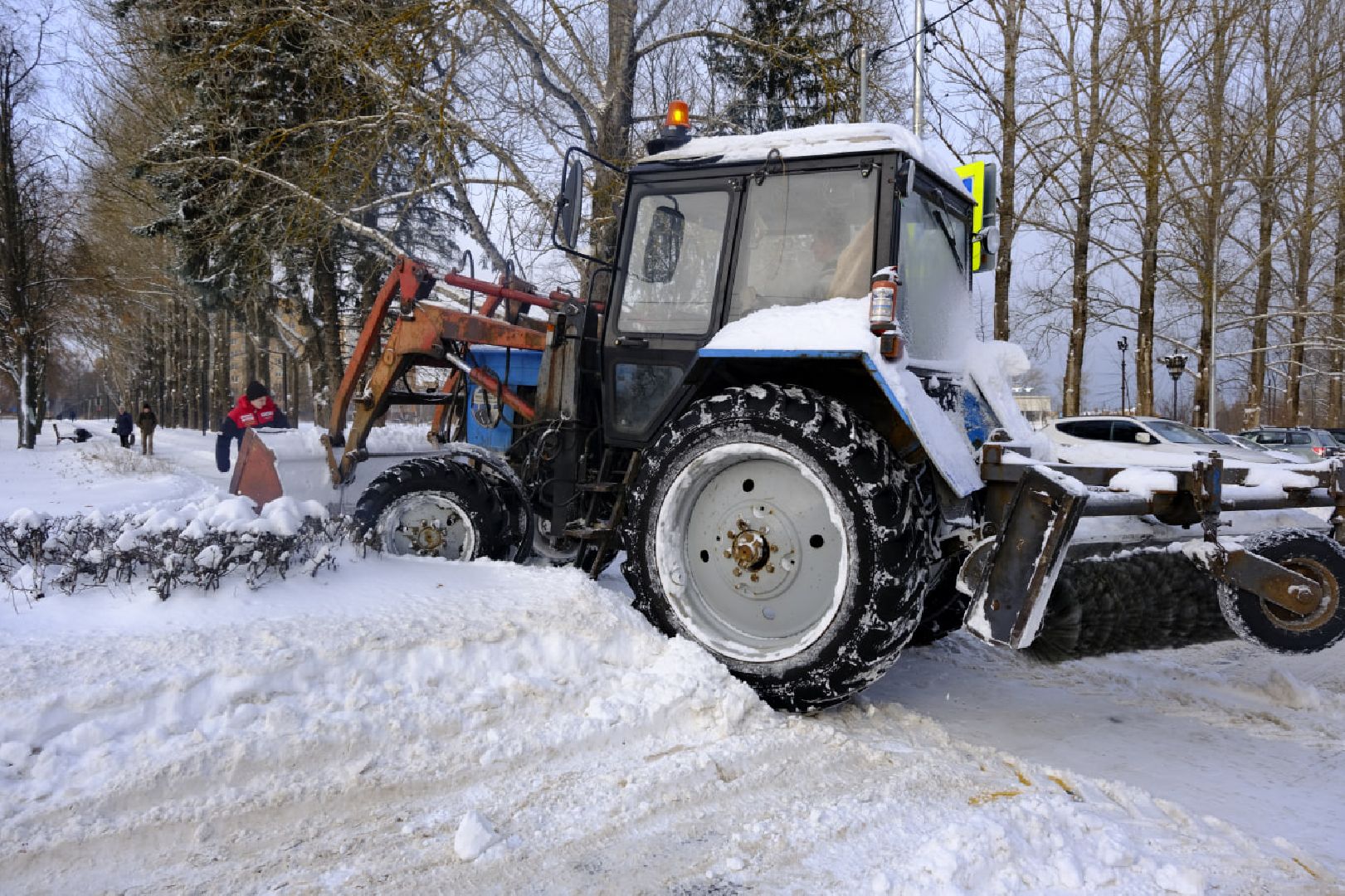 пущино, уборка дворов, снег,