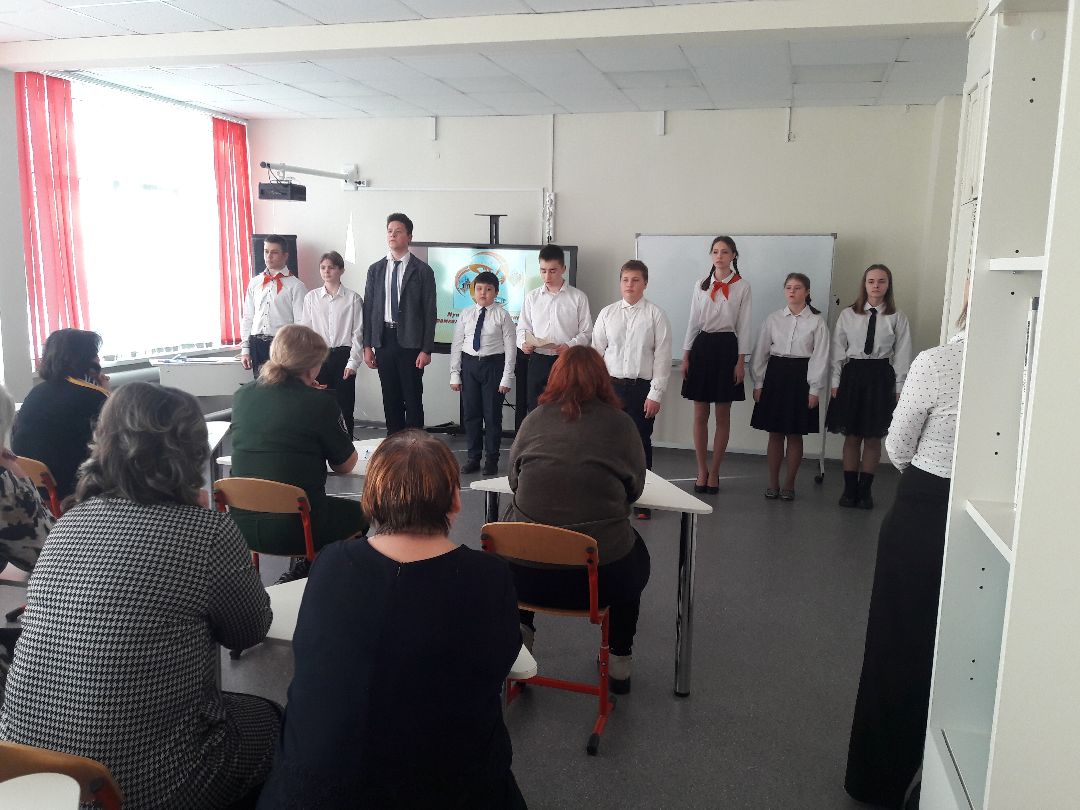 Школа, агитбригада, герои, краеведение