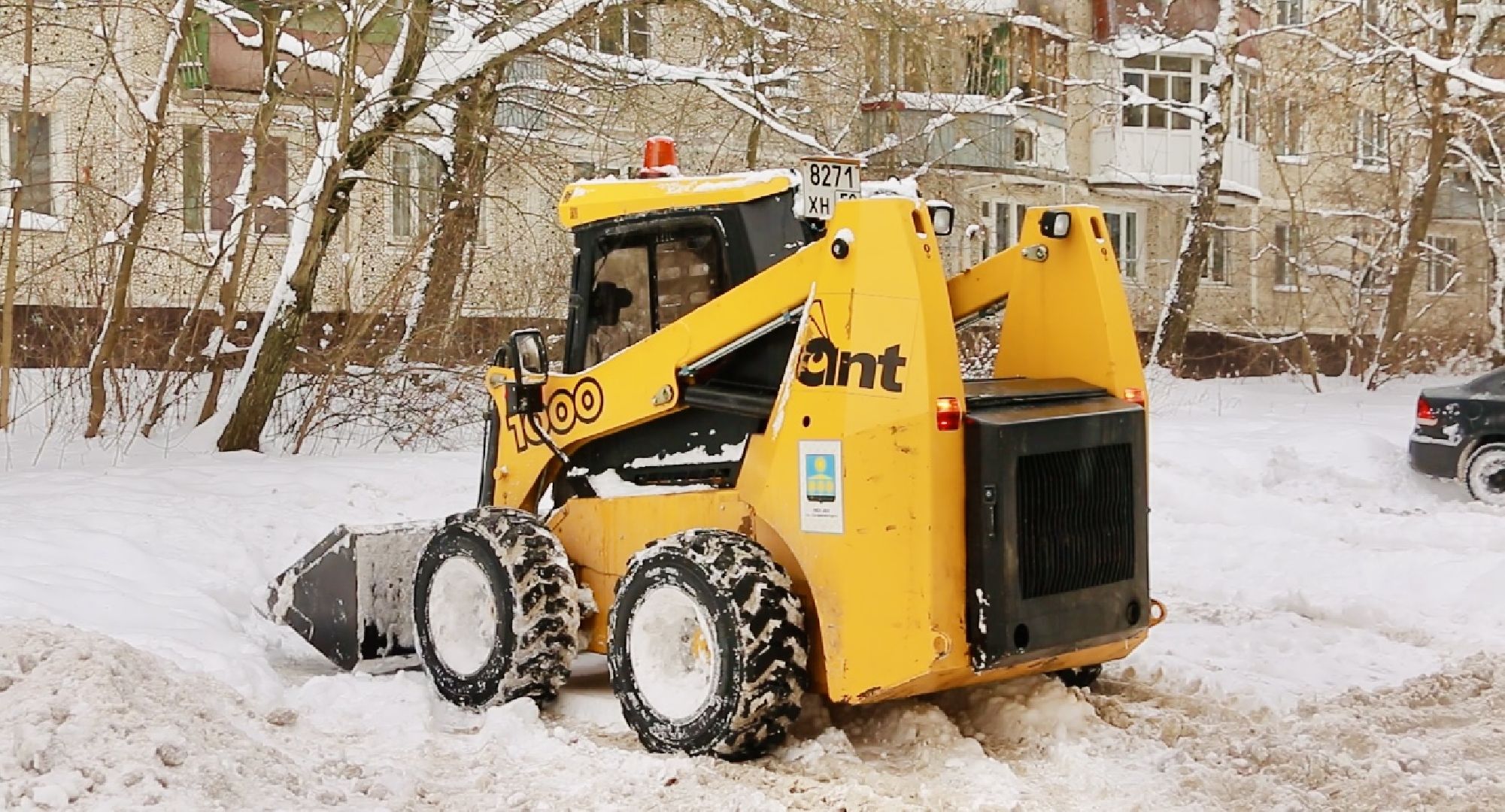 Солнечногорск, Снегопад, Уборка снега, Коммунальные службы, Трактор, Рабочие,