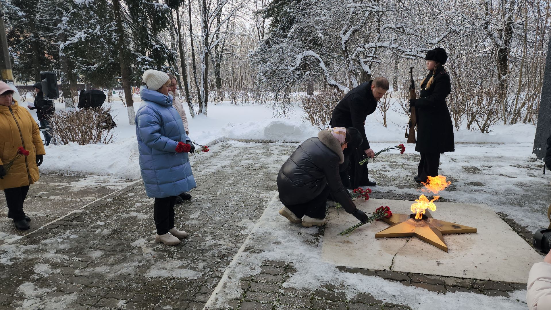 контрнаступление под москвой, серпухов, вечный огонь, митинг, кадеты, улица крюкова,