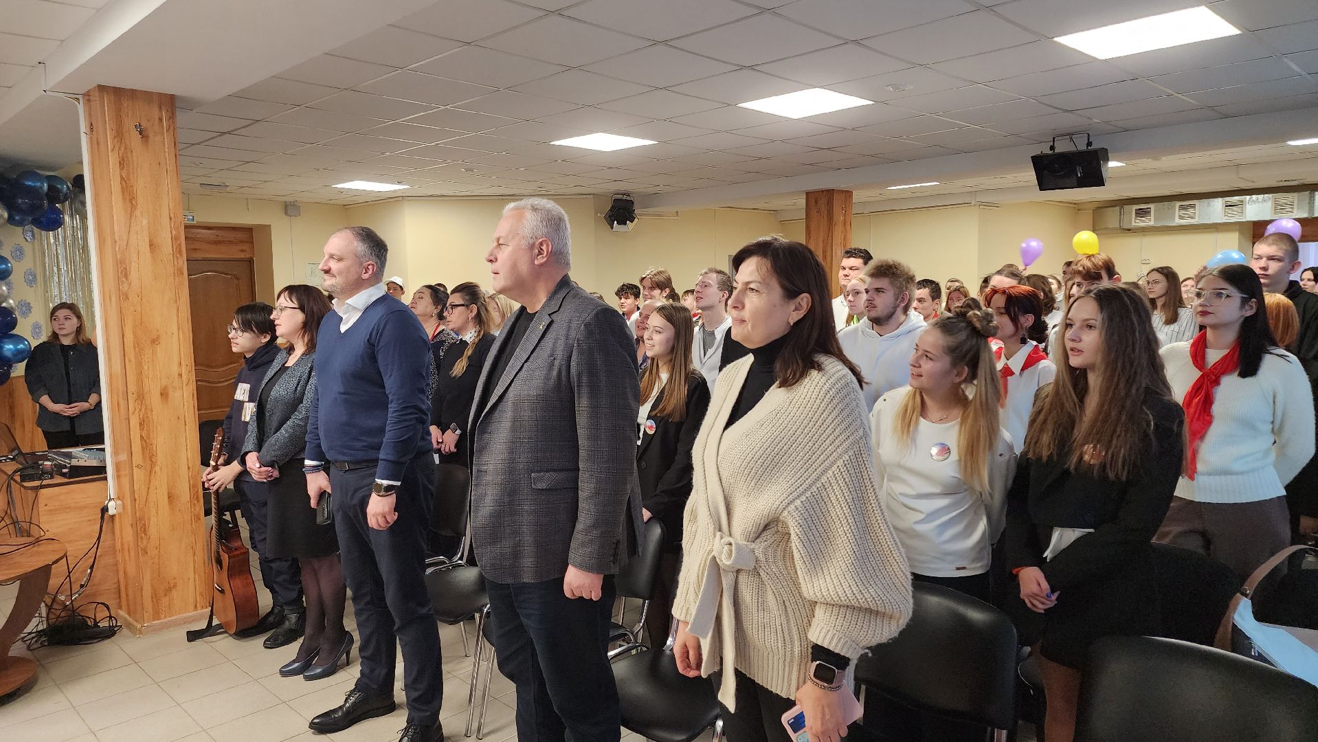 кашира, день волонтера, волонтеры, доброврольцы, активисты, кмц, гуманитарная помощь,