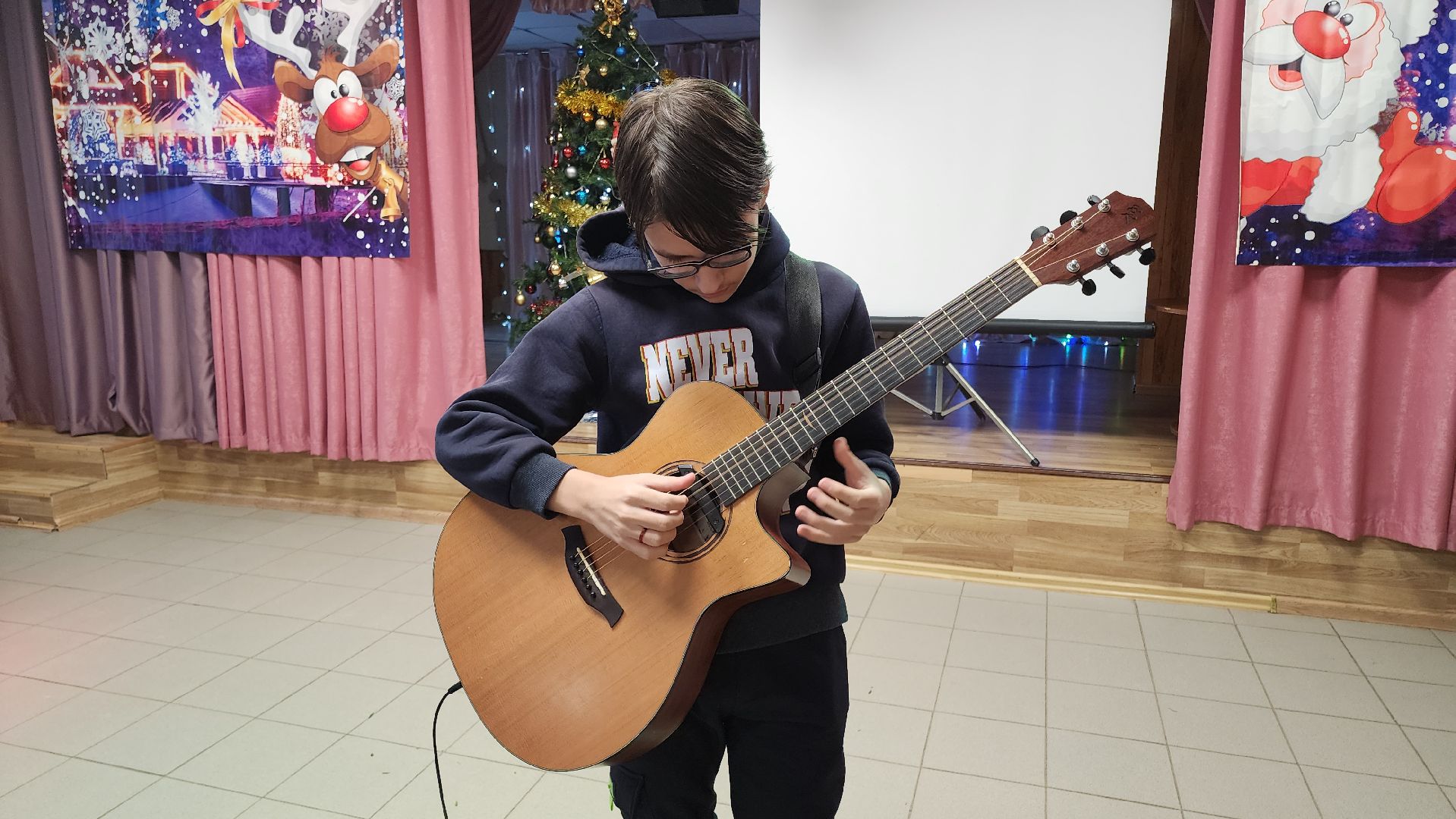 кашира, день волонтера, волонтеры, доброврольцы, активисты, кмц, гуманитарная помощь,