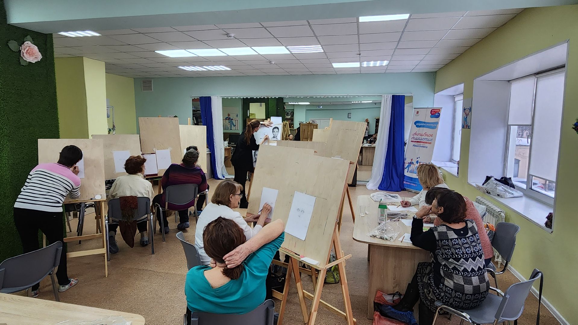 подмосквье, городской округ пушкинский, Ивантеевка, активное долголетие, живопись, волонтер,