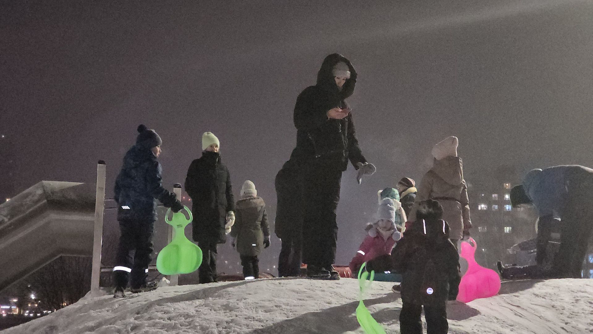 Пушкино, горки, снег, новый год, дети, общество, люди, досуг, Зима в Подмосоковье, Городской округ Пушкинский,