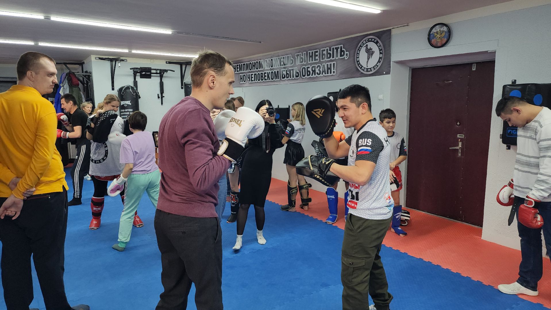 тайский бокс, серпухов, мастер-класс, социальная защита, волонтеры,