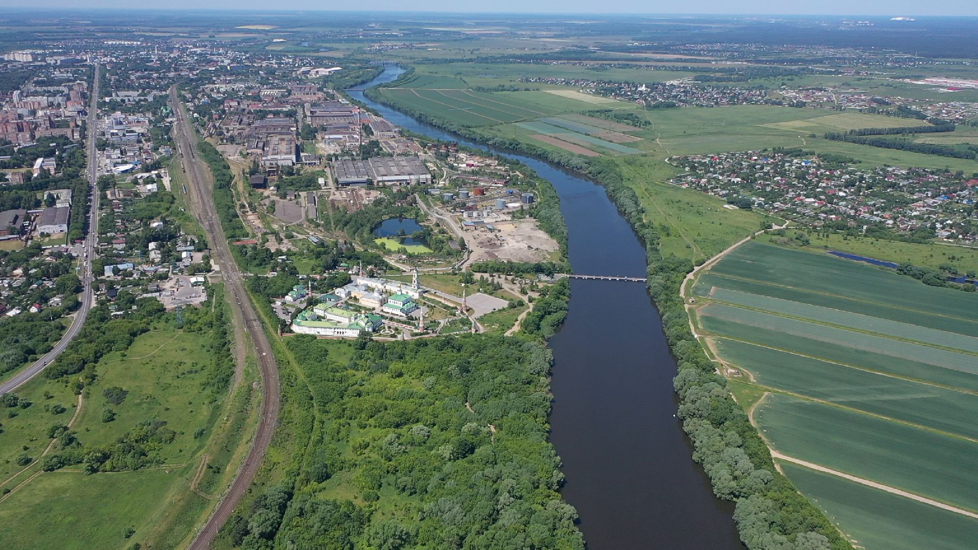 видео с коптера, Коломна, монастырь, архитектура,