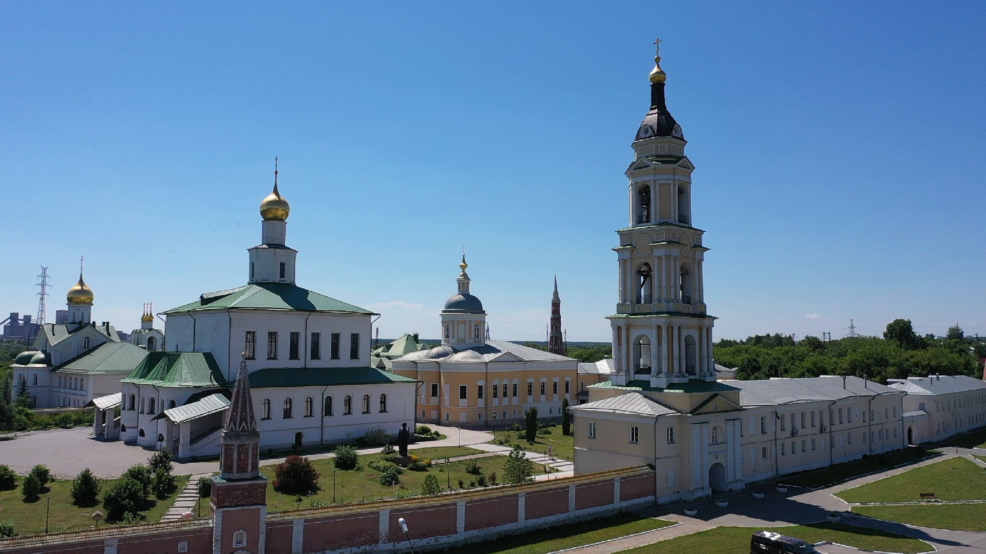 видео с коптера, Коломна, монастырь, архитектура,