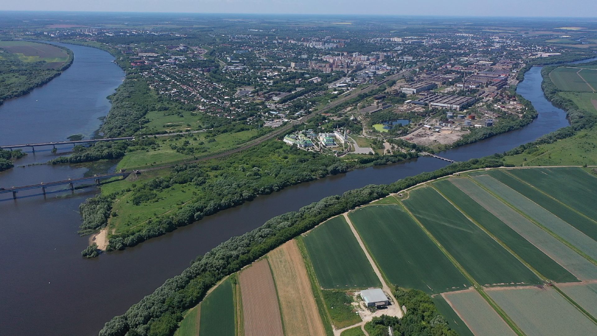 видео с коптера, Коломна, монастырь, архитектура,
