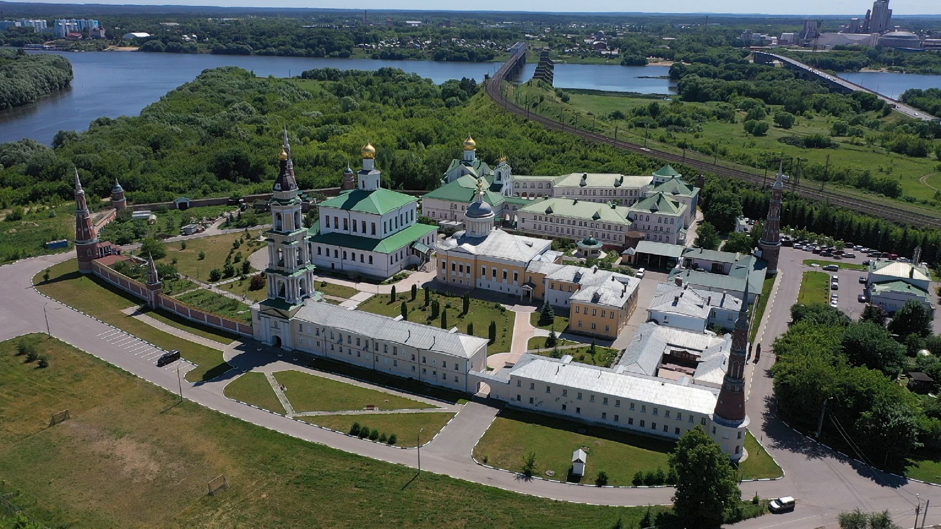 видео с коптера, Коломна, монастырь, архитектура,