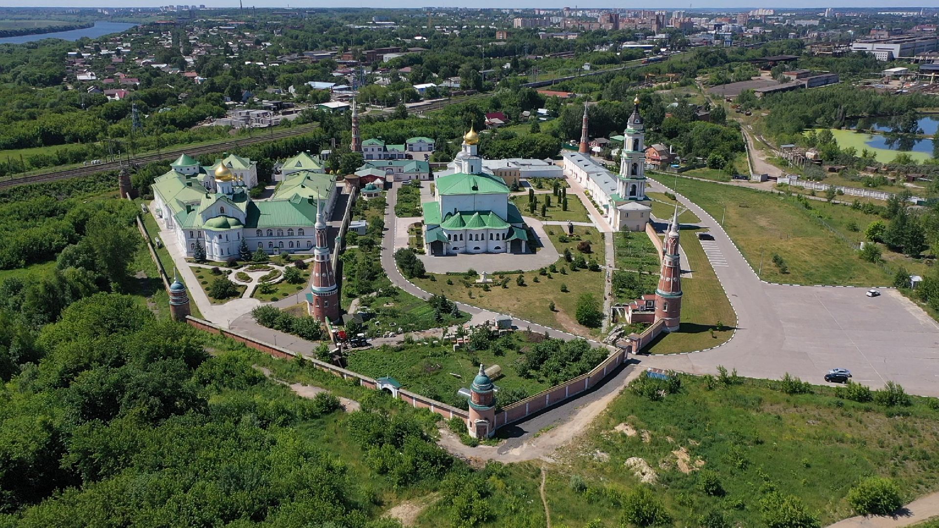 видео с коптера, Коломна, монастырь, архитектура,