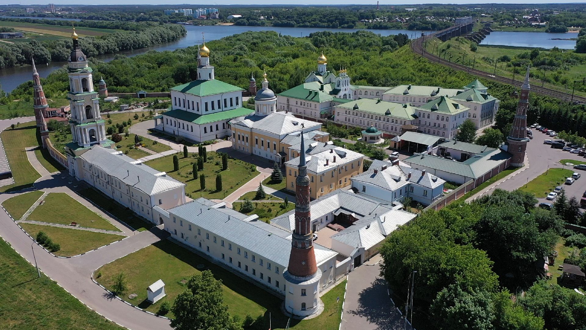 видео с коптера, Коломна, монастырь, архитектура,