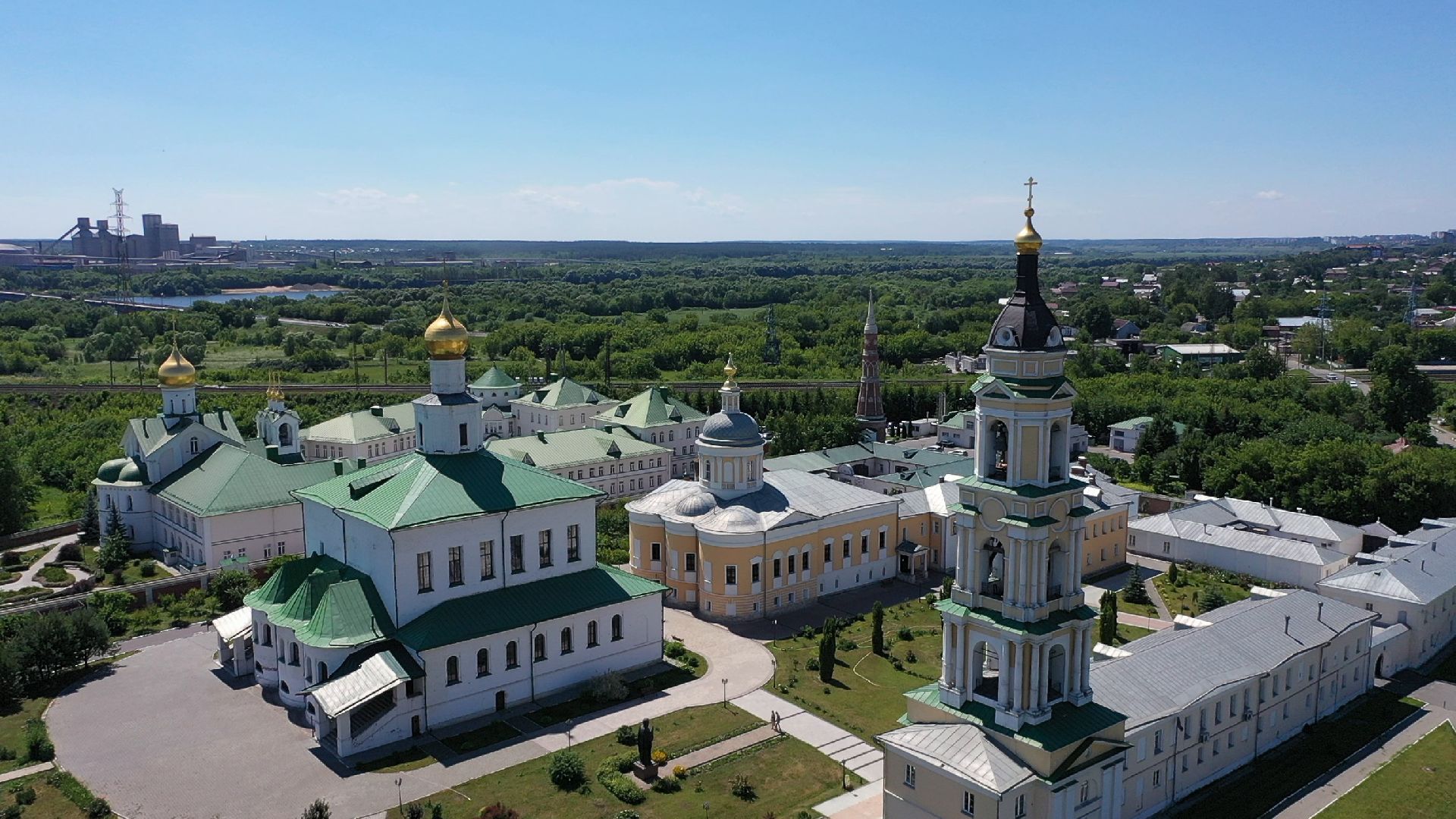 видео с коптера, Коломна, монастырь, архитектура,