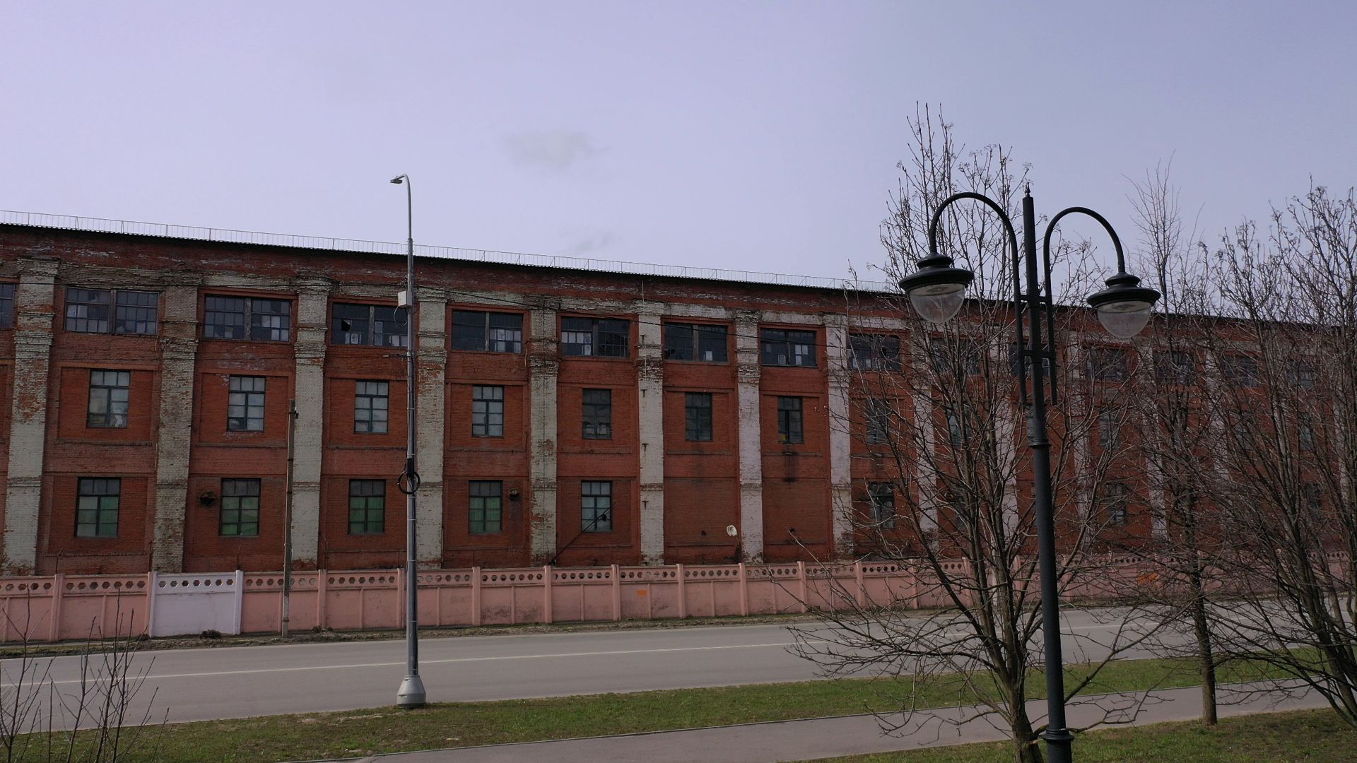 видео с коптера, серпухов, промышленность, памятник,