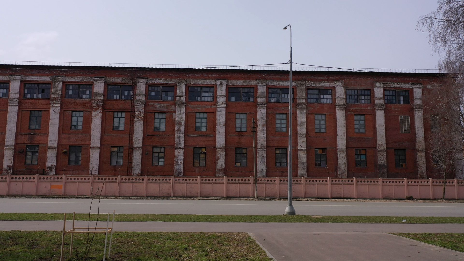 видео с коптера, серпухов, промышленность, памятник,