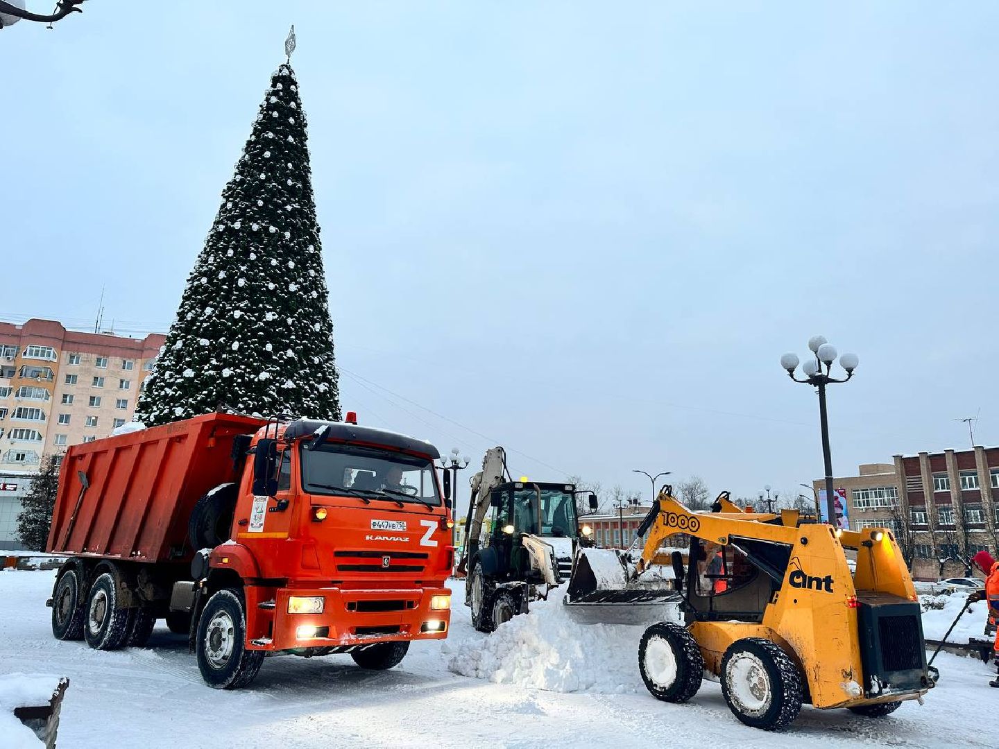 уборка дворов, снегоуборка, жкх, Наро-Фоминск,
