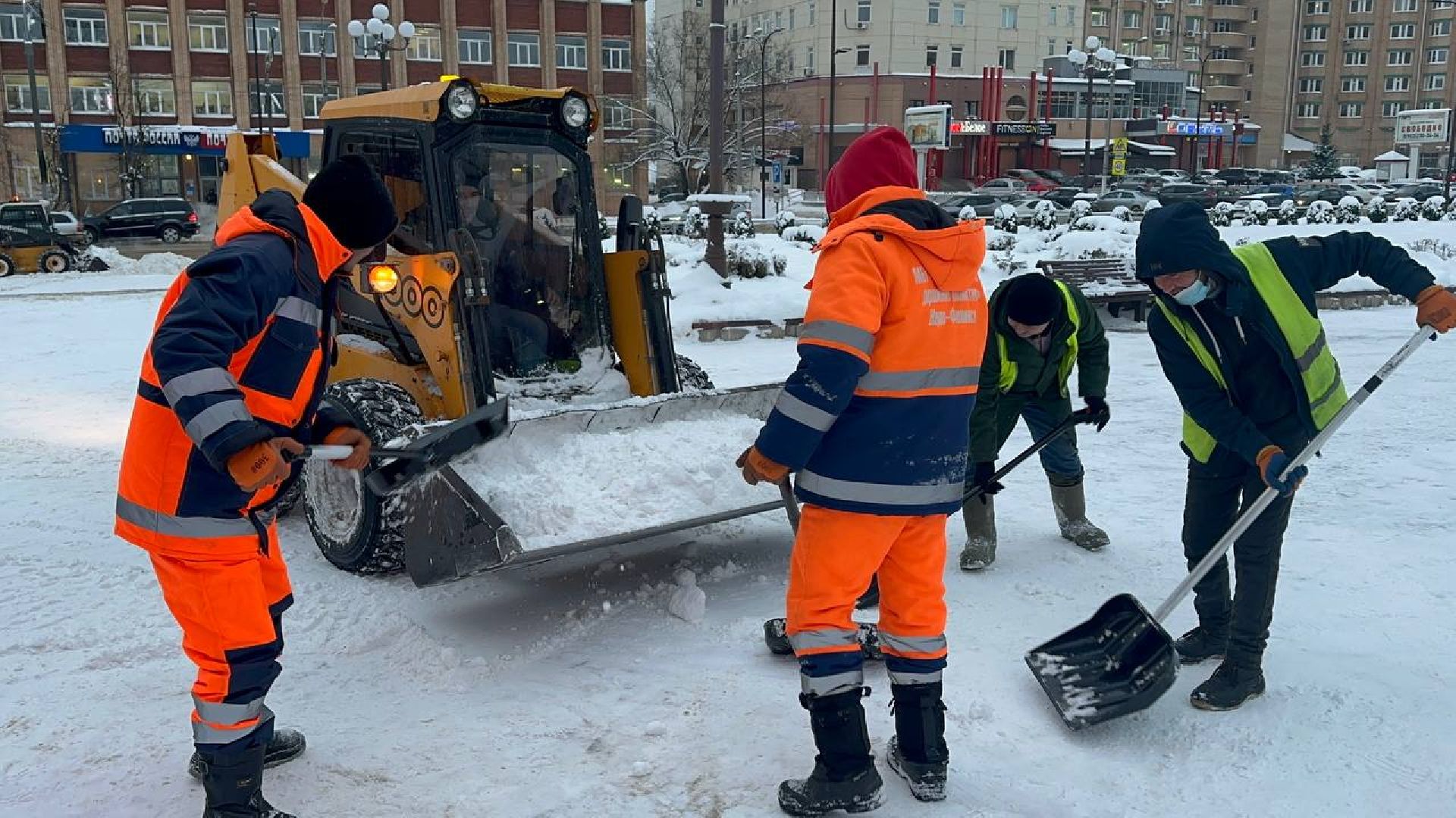 уборка дворов, снегоуборка, жкх, Наро-Фоминск,
